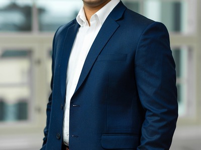 LinkedIn-profiilikuva yritysjohtajalle – business potretti